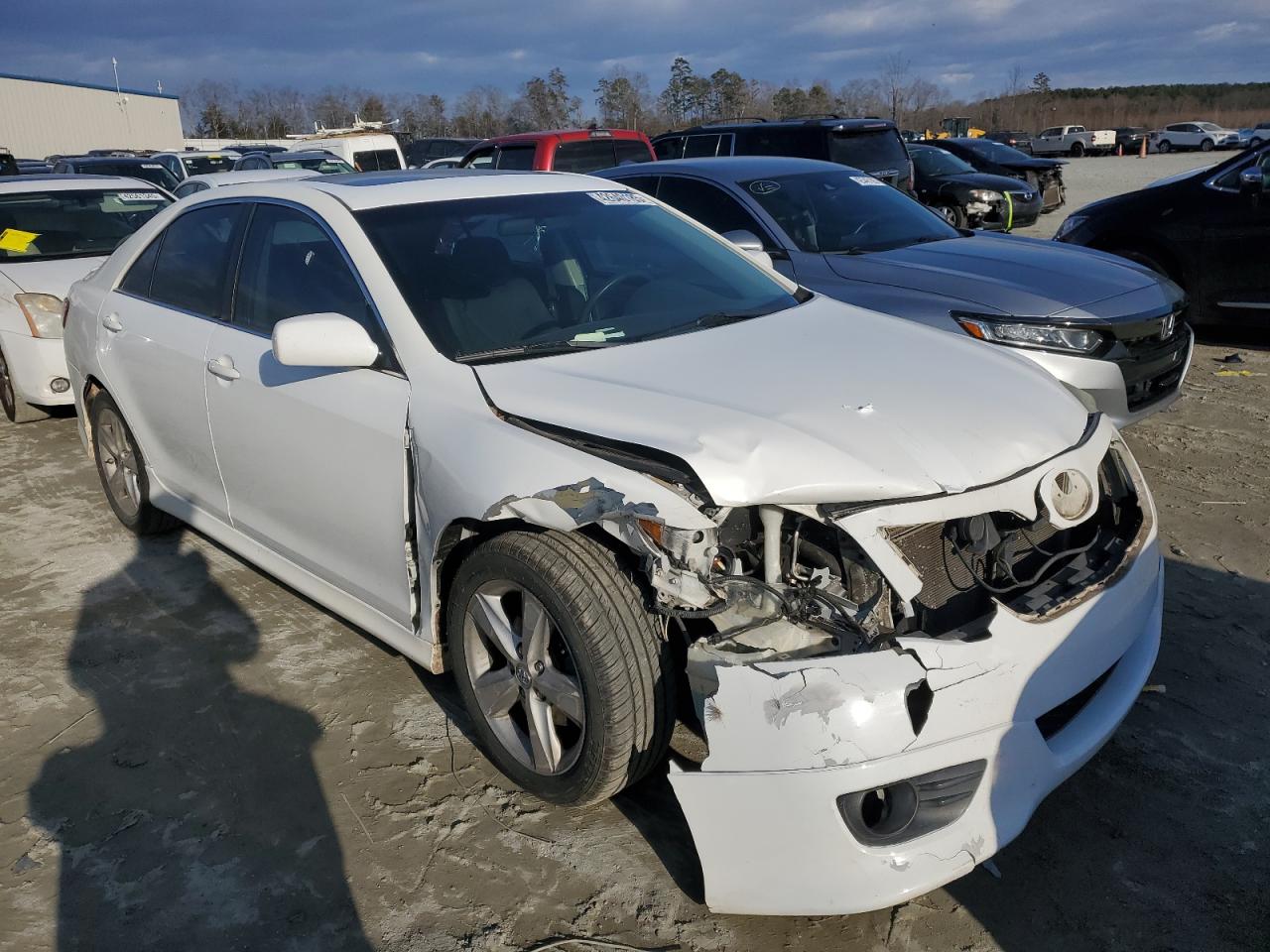 2011 Toyota Camry VIN 4T1BK3EK8BU625090 Copart auction photo, front end damage thumbnail 4