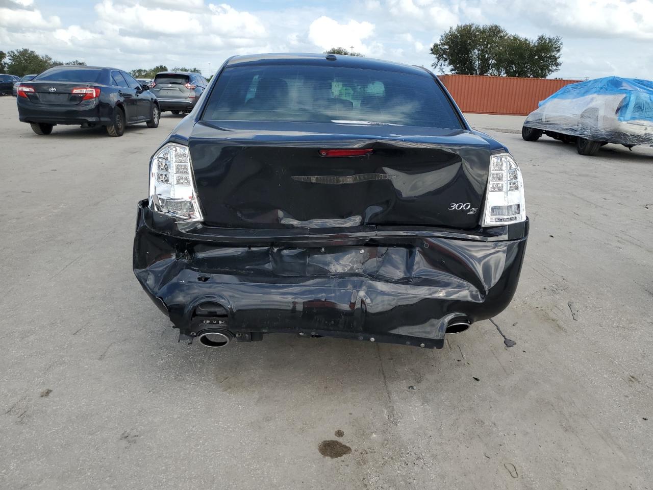 2014 Chrysler 300 VIN 2C3CCABT0EH189824 Copart auction photo, rear end / front end damage thumbnail 6