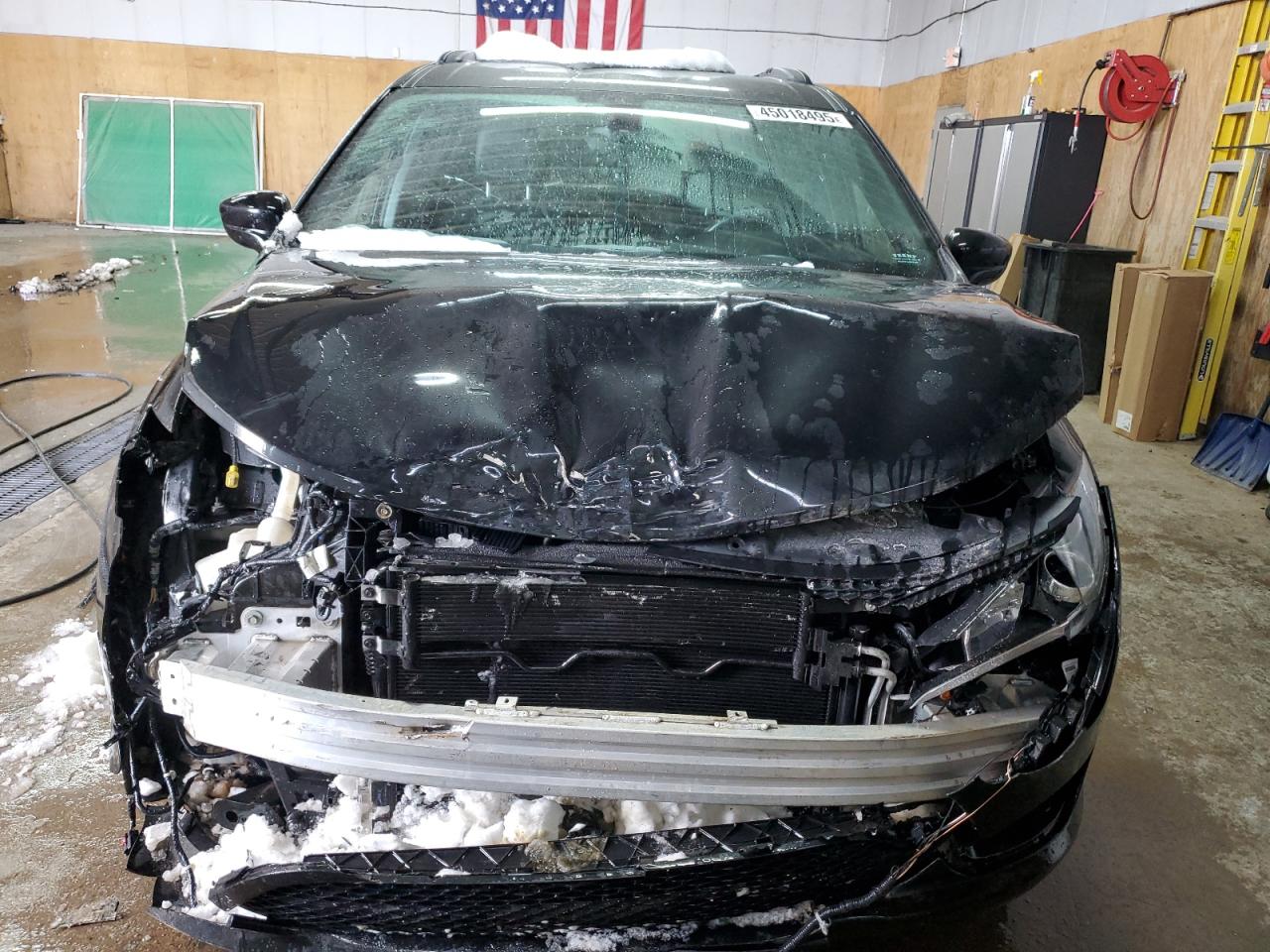 2018 Chrysler Pacifica VIN 2C4RC1BG4JR194070 Copart auction photo, front end / minor dent/scratches damage thumbnail 5