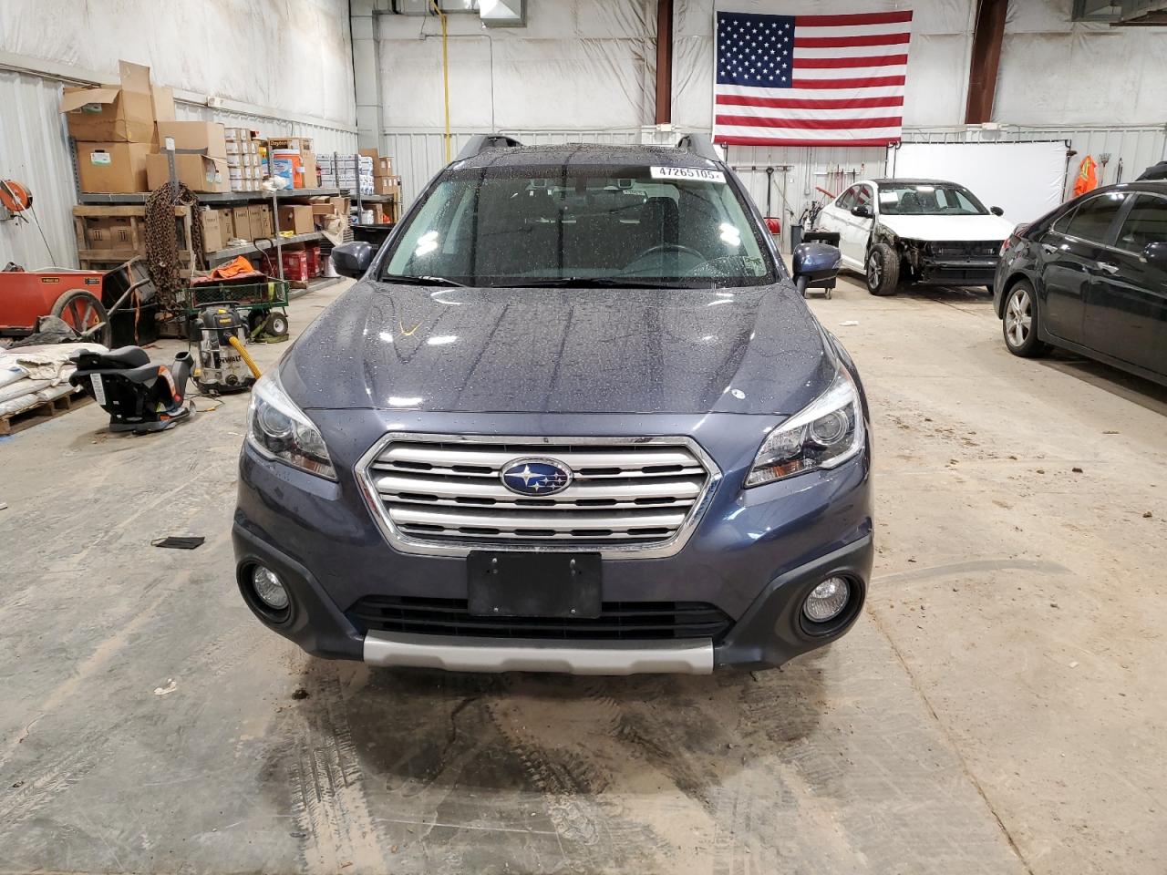 2017 Subaru Outback VIN 4S4BSANC2H3347668 Copart auction photo, side / rear end damage thumbnail 5