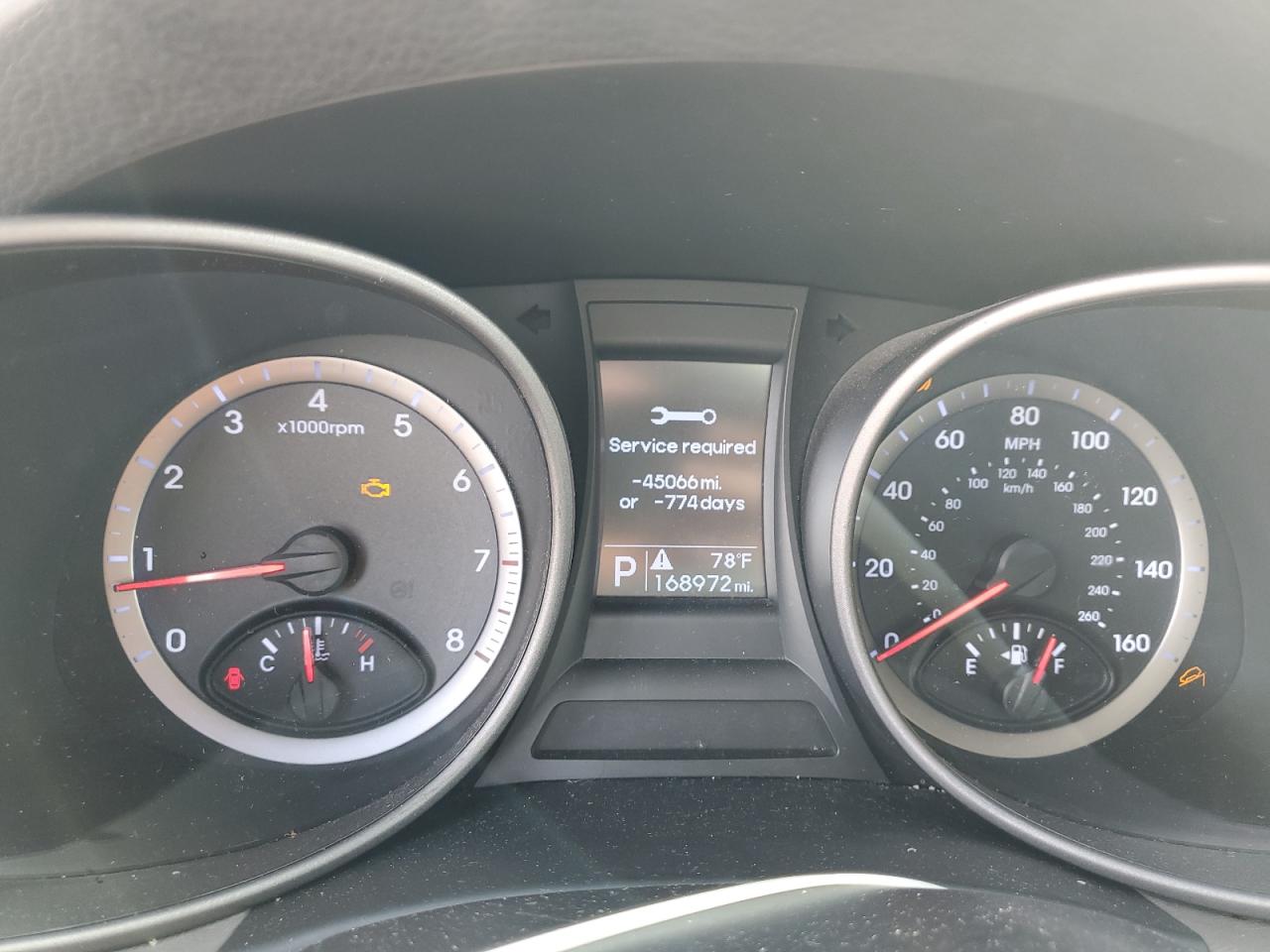 2015 Hyundai Santa Fe VIN 5XYZU3LBXFG257096 Copart auction photo, front end / side damage thumbnail 9