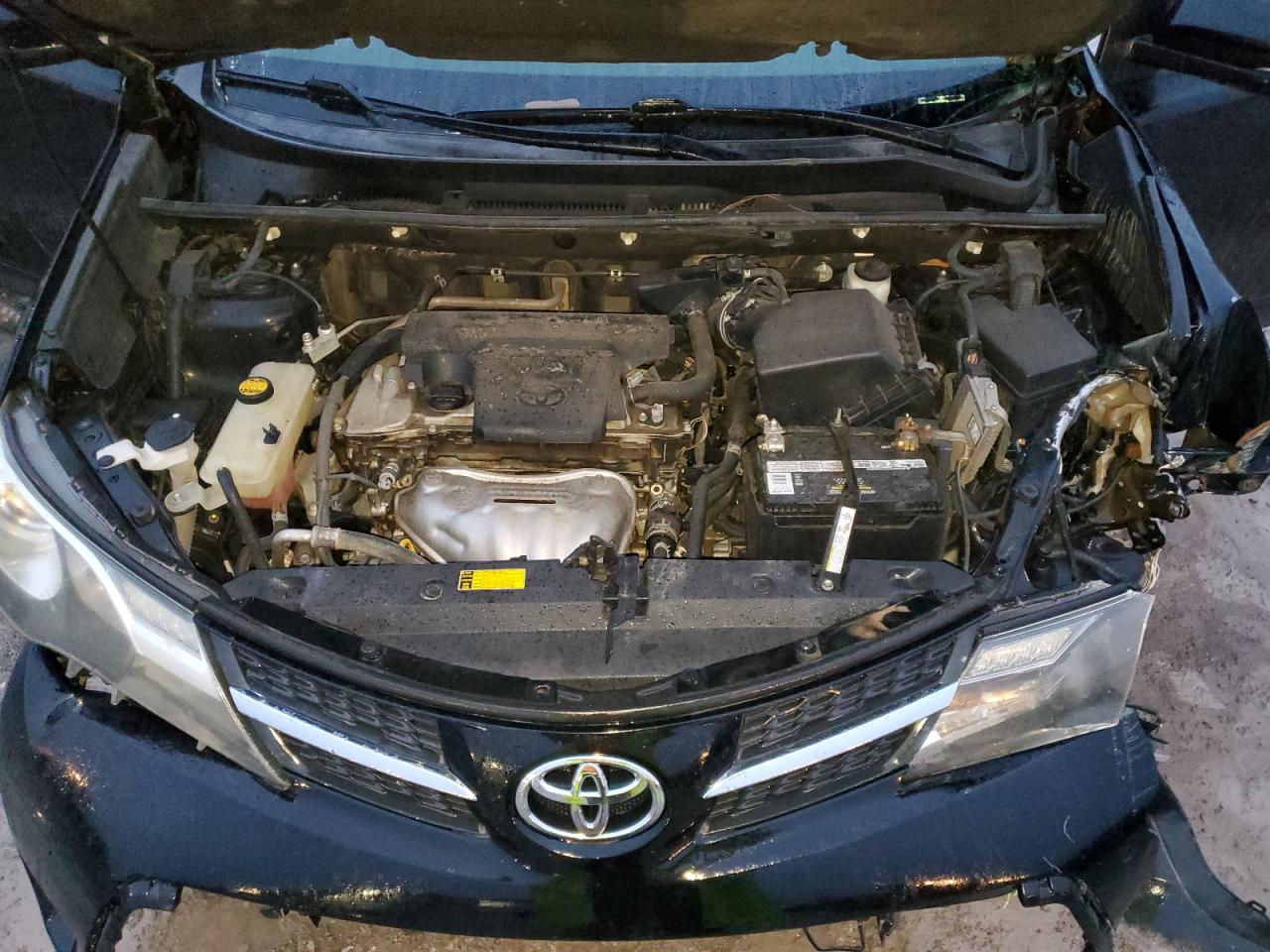 2013 Toyota RAV 4 VIN 2T3WFREV4DW045039 Copart auction photo, front end / minor dent/scratches damage thumbnail 14