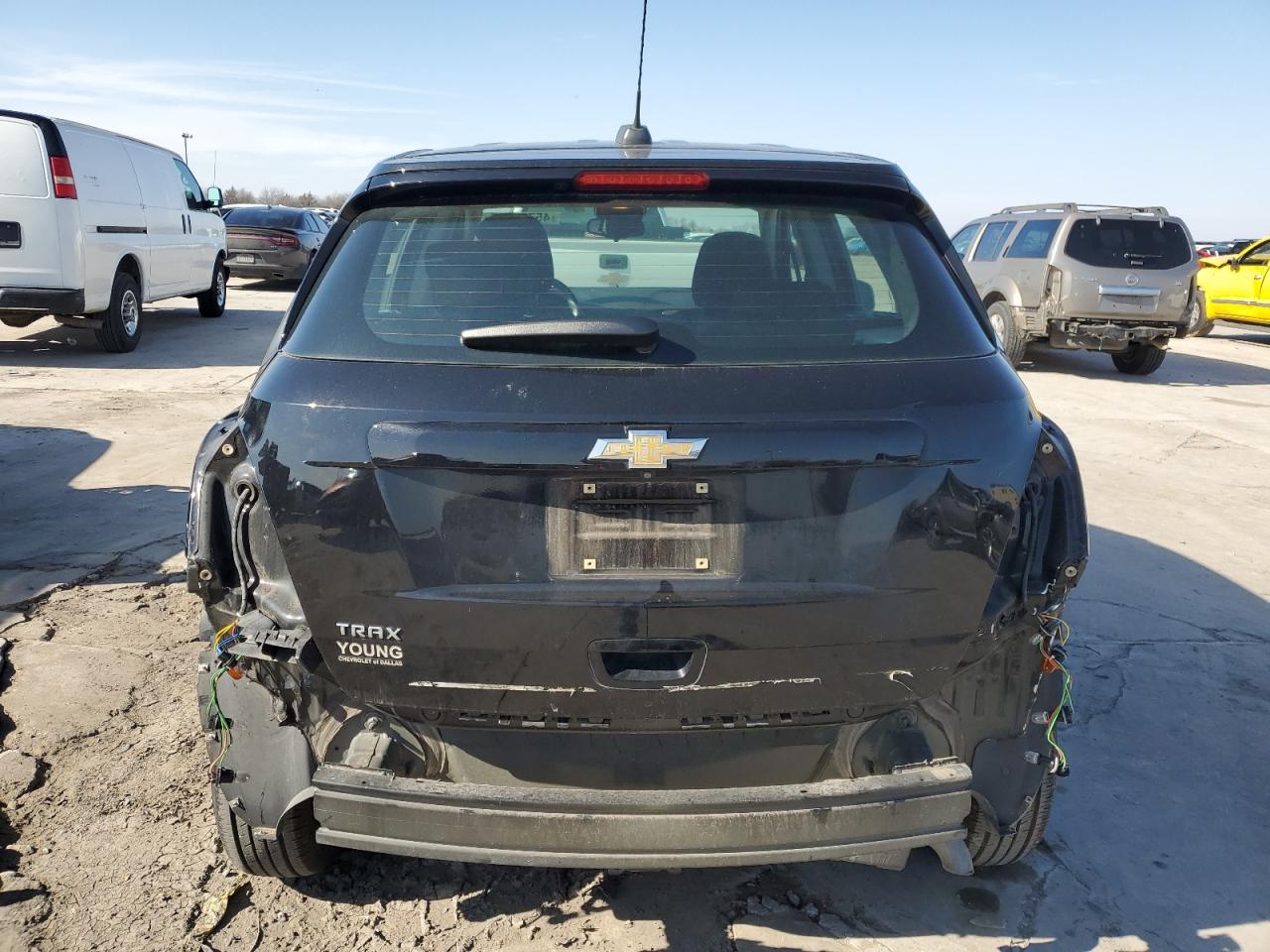 2019 Chevrolet Trax VIN 3GNCJKSB3KL234327 Copart auction photo, rear end damage thumbnail 6