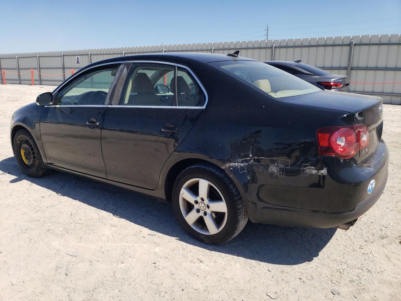 2009 Volkswagen Jetta VIN 3VWRM71K99M013776 Copart auction photo, rear end damage thumbnail 2