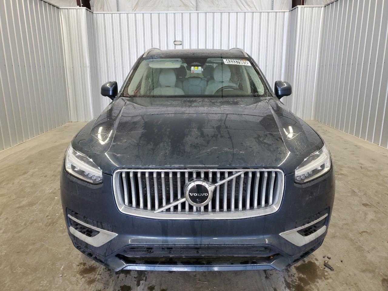 2023 Volvo XC90 VIN YV4062PN5P1990558 Copart auction photo, side / minor dent/scratches damage thumbnail 5