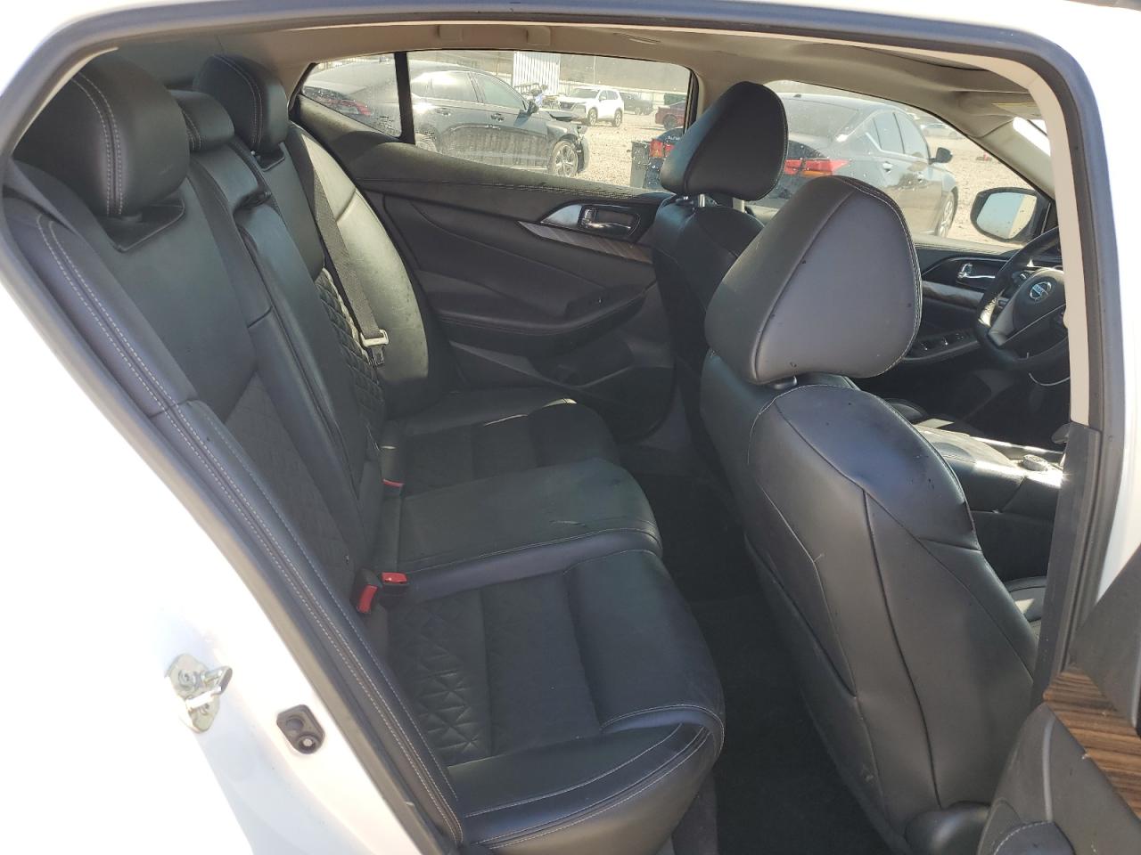2017 Nissan Maxima VIN 1N4AA6AP8HC450463 Copart auction photo, vandalism damage thumbnail 10