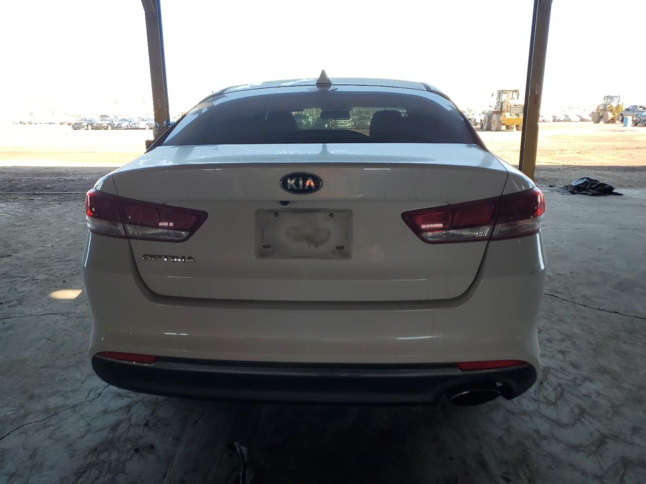2017 KIA Optima VIN 5XXGT4L32HG164508 Copart auction photo, minor dent/scratches damage thumbnail 6