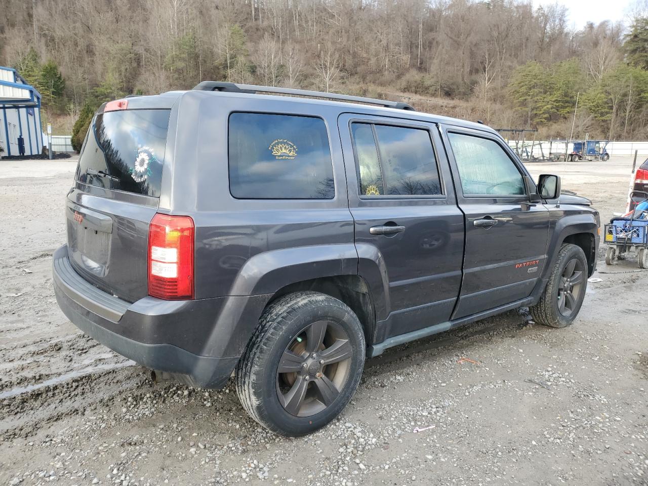 2016 Jeep Liberty (Patriot) VIN 1C4NJPBBXGD710598 Copart auction photo, burn - interior / mechanical damage thumbnail 3