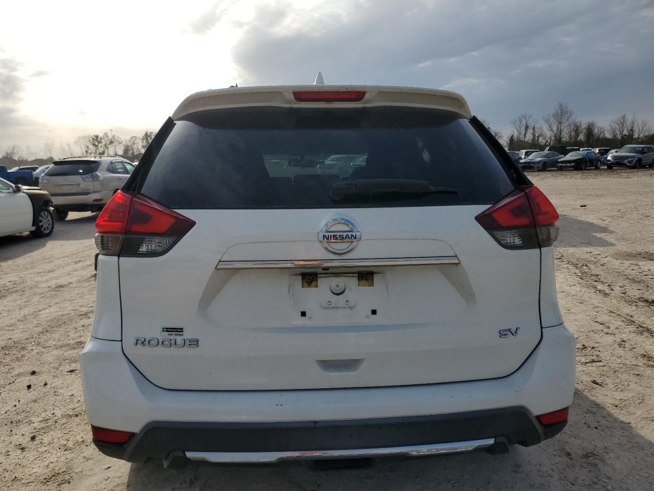 2018 Nissan Rogue VIN KNMAT2MT3JP574371 Copart auction photo, front end / side damage thumbnail 6