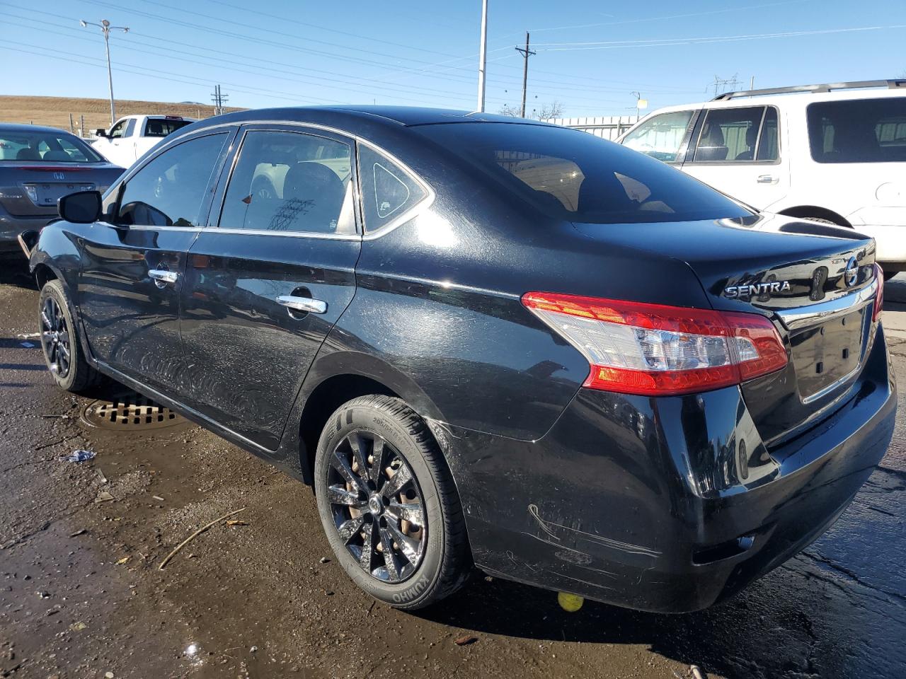 2015 Nissan Sentra VIN 3N1AB7AP4FY246280 Copart auction photo, front end / rear end damage thumbnail 2