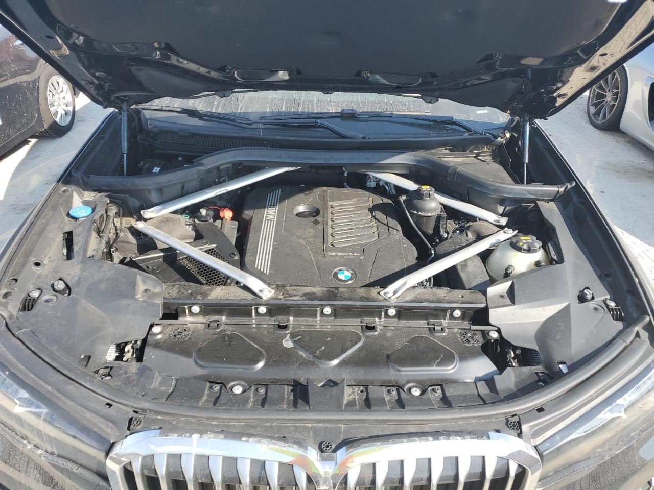 2019 BMW X7 VIN 5UXCW2C53KL084698 Copart auction photo, water/flood damage thumbnail 11