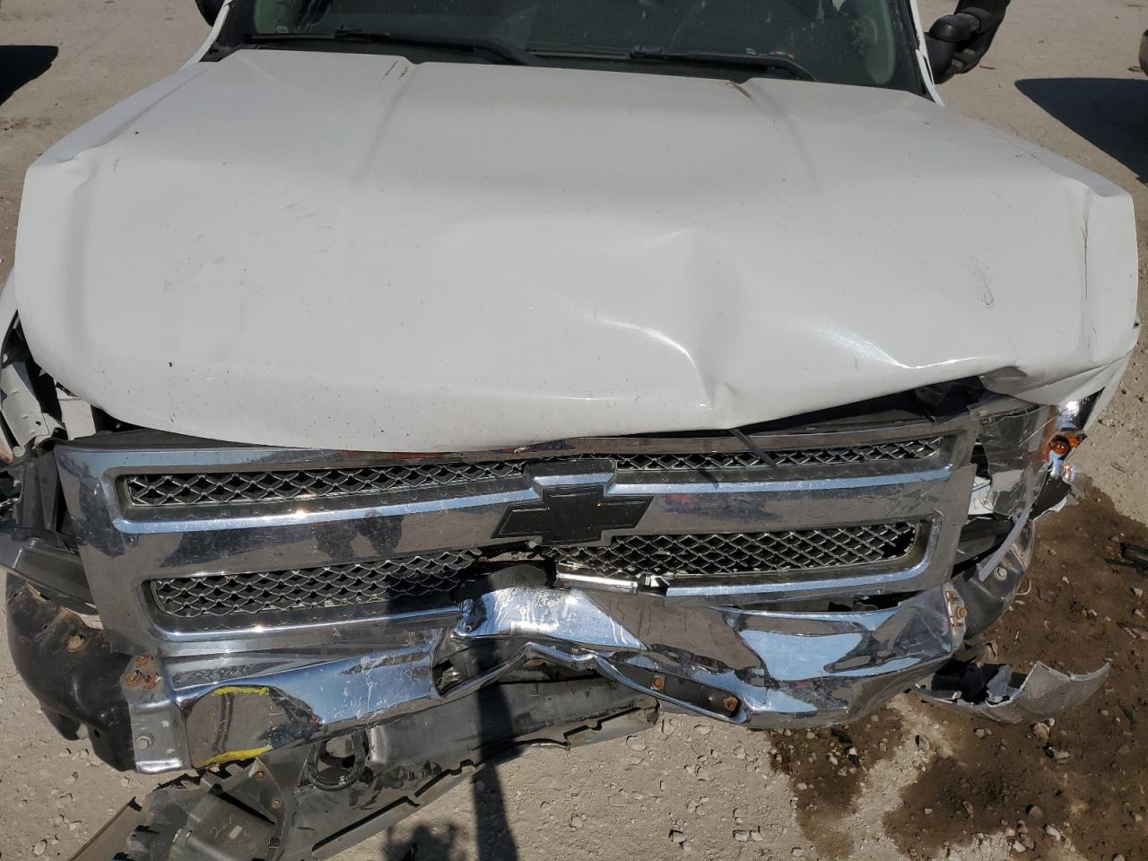 2012 Chevrolet Silverado VIN 1GCRKSE70CZ355415 Copart auction photo, front end damage thumbnail 11