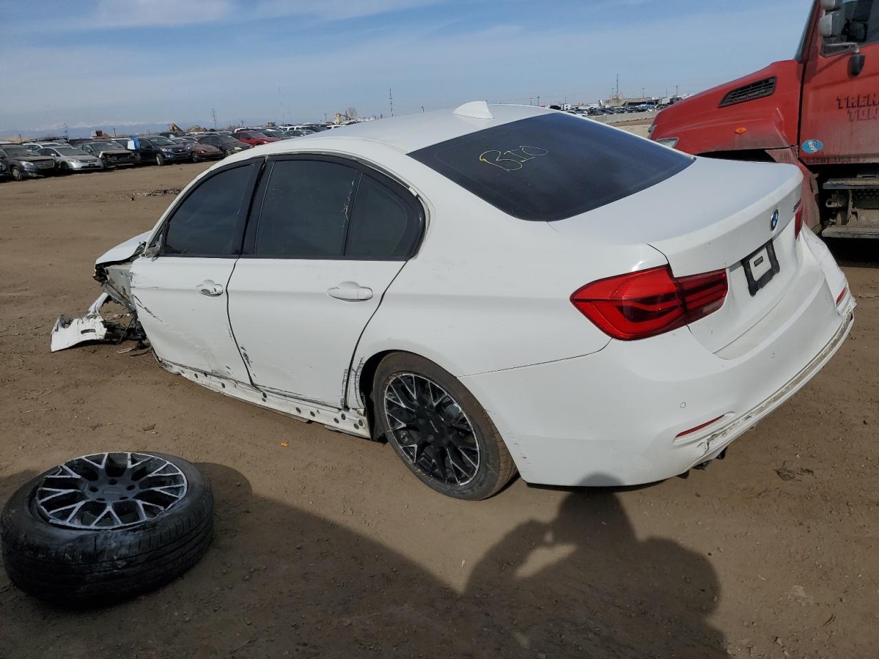 2016 BMW 3er VIN WBA8E3C58GK504921 Copart auction photo, all over / undercarriage damage thumbnail 2