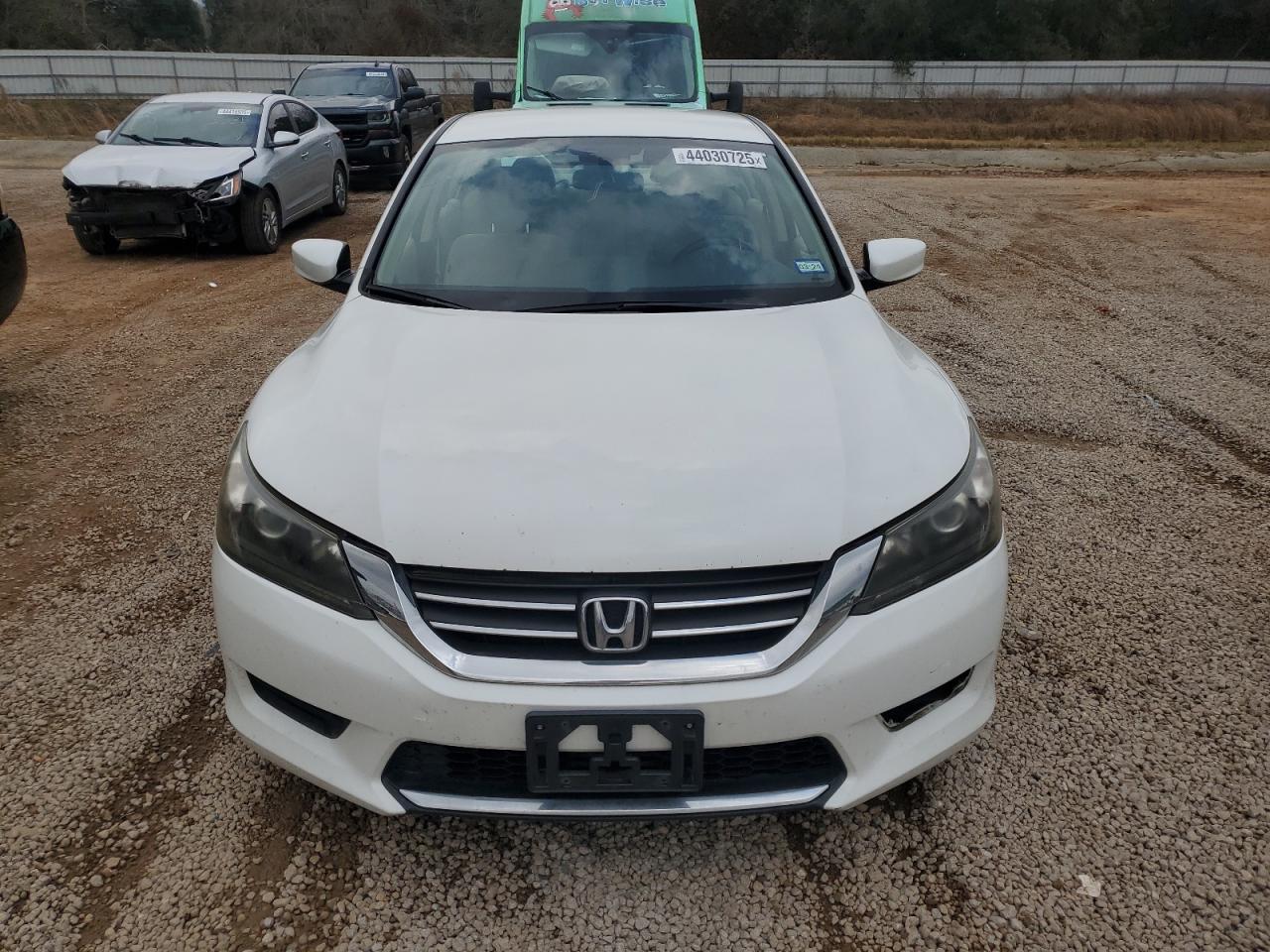 2013 Honda Accord VIN 1HGCR2F30DA168027 Copart auction photo, rear end / minor dent/scratches damage thumbnail 5