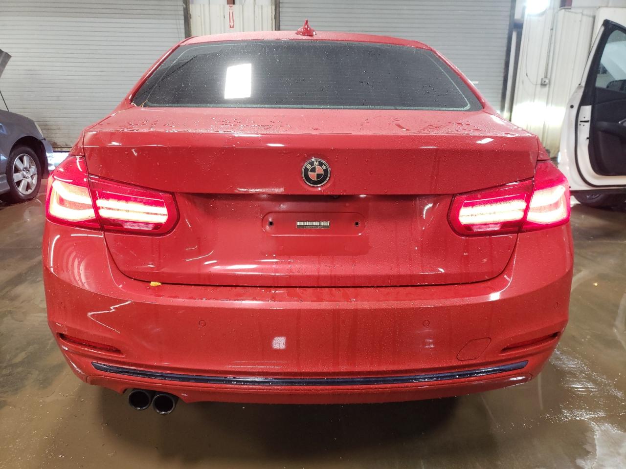 2016 BMW 3er VIN WBA8E3G59GNU02133 Copart auction photo, front end damage thumbnail 6