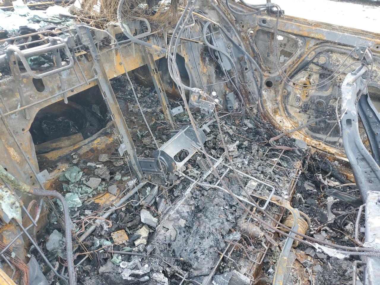 2015 KIA Cadenza VIN KNALN4D78F5193536 Copart auction photo, burn damage thumbnail 10
