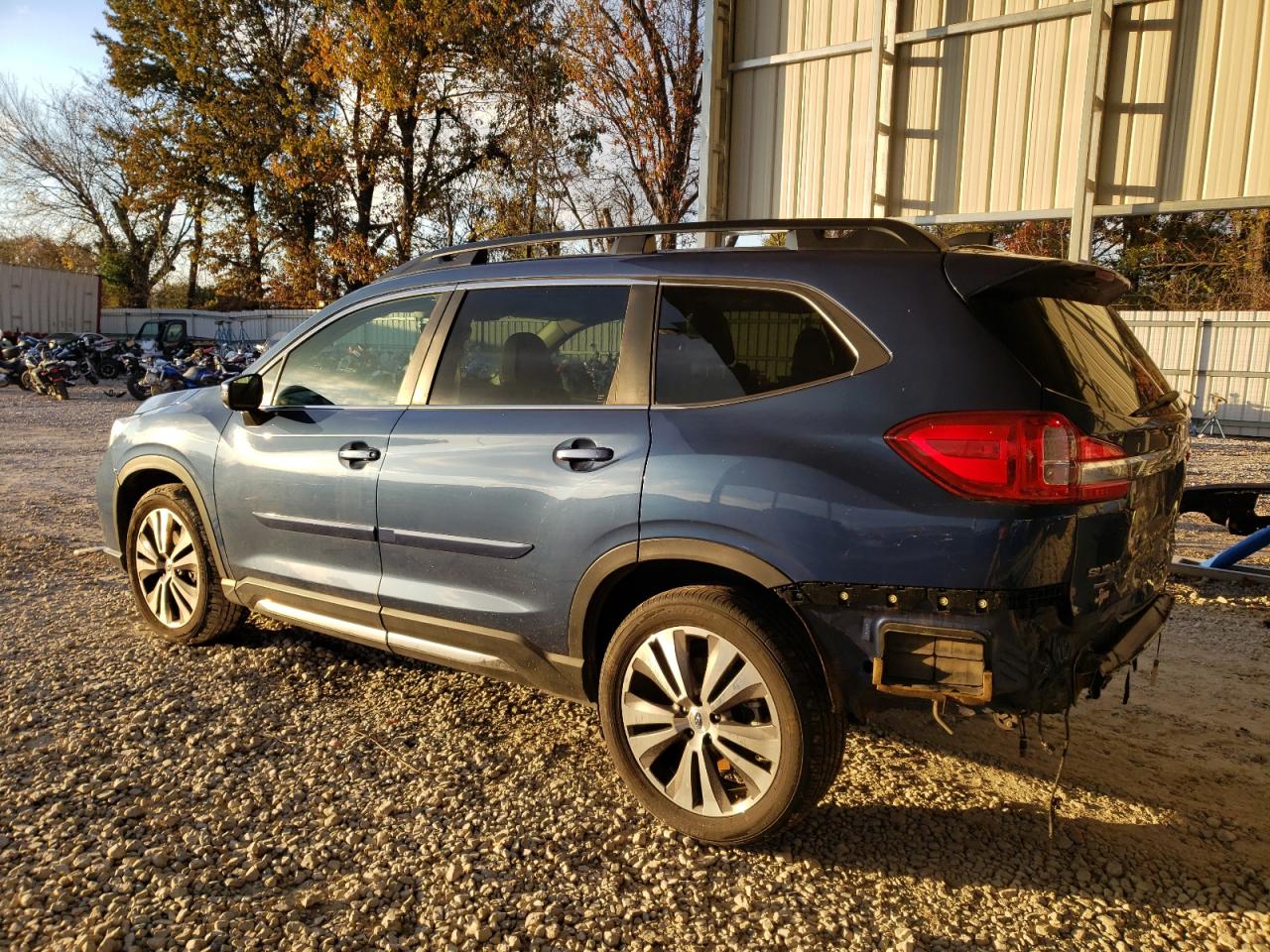 2020 Subaru Ascent VIN 4S4WMAMD2L3470630 Copart auction photo, rear end / minor dent/scratches damage thumbnail 2