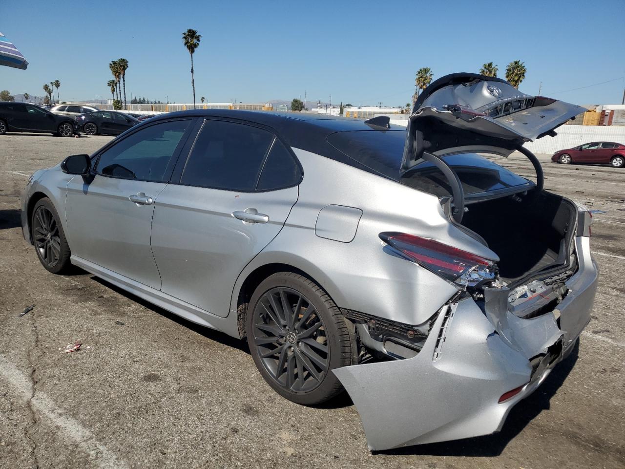 2022 Toyota Camry VIN 4T1K61AK9NU017906 Copart auction photo, rear end damage thumbnail 2