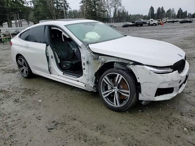 2019 BMW 6er VIN WBAJV6C54KBK08287 Copart auction photo, side / front end damage thumbnail 10