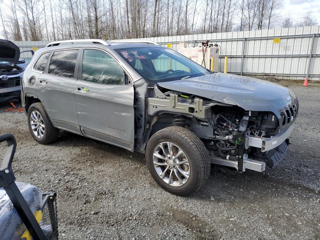 2021 Jeep Grand Cherokee VIN 1C4PJMMX9MD233738 Copart auction photo, front end damage thumbnail 4