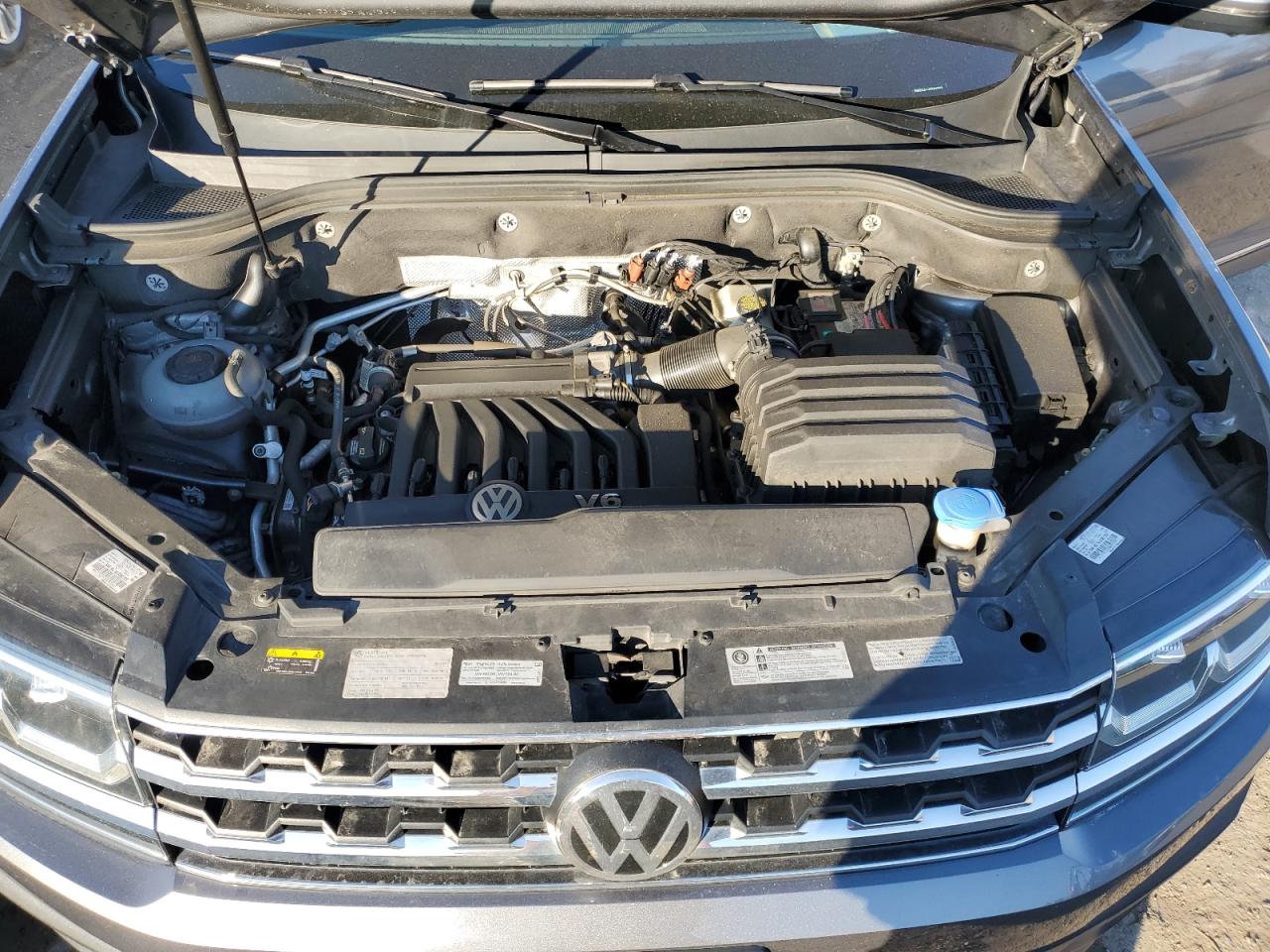 2018 Volkswagen Atlas VIN 1V2NR2CA1JC541763 Copart auction photo, rear end / minor dent/scratches damage thumbnail 12