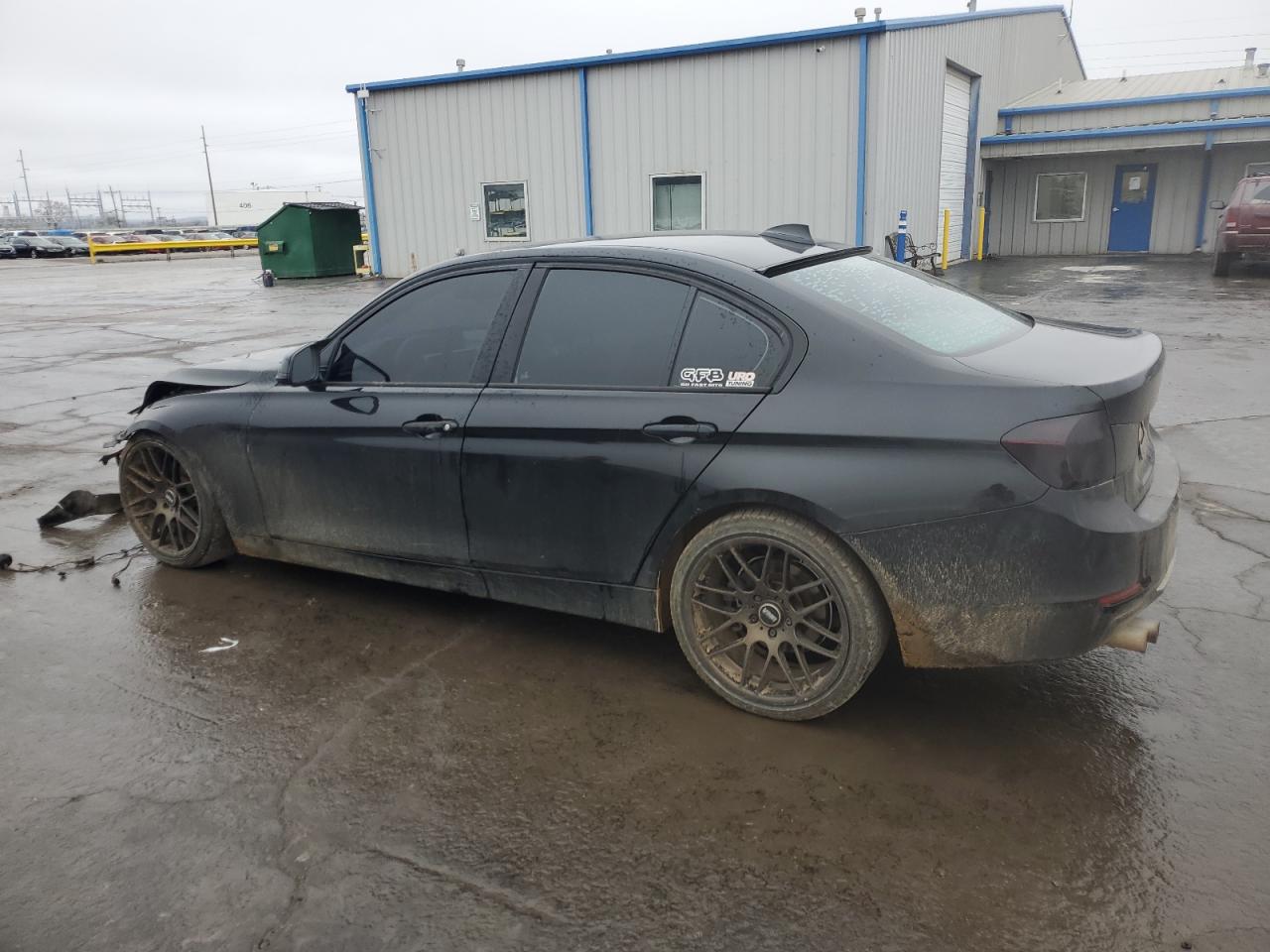 2013 BMW 3er VIN WBA3A5G52DNP19572 Copart auction photo, front end / side damage thumbnail 2