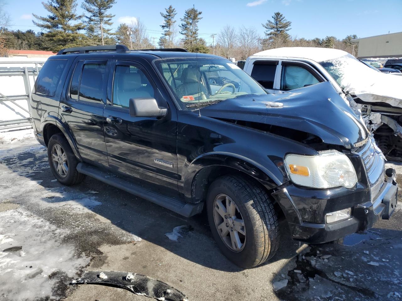 2007 Ford Explorer VIN 1FMEU73E47UB66210 Copart auction photo, front end / minor dent/scratches damage thumbnail 4