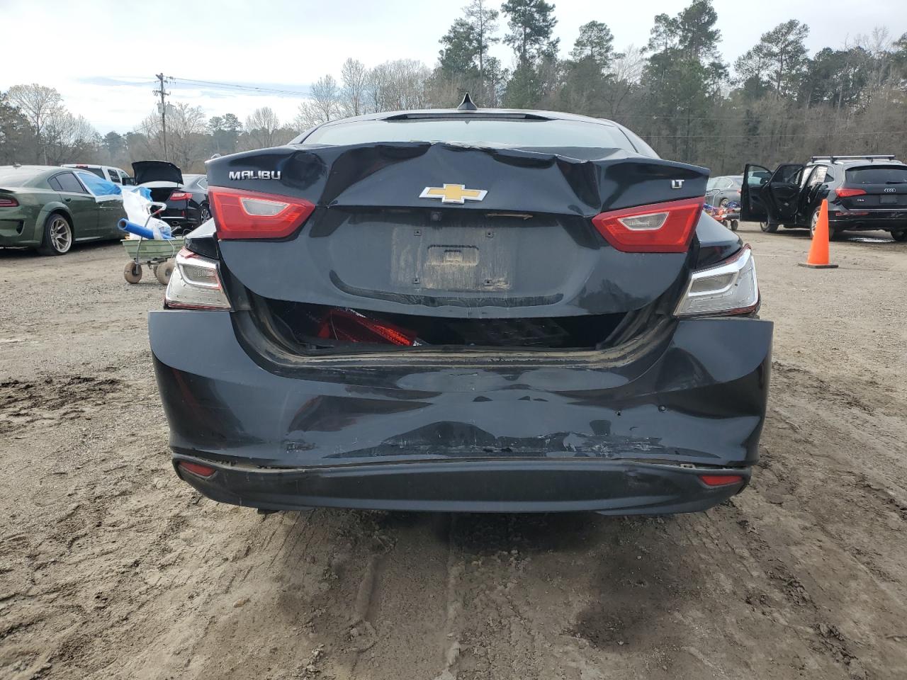 2016 Chevrolet Malibu VIN 1G1ZE5ST6GF304477 Copart auction photo, rear end / minor dent/scratches damage thumbnail 6
