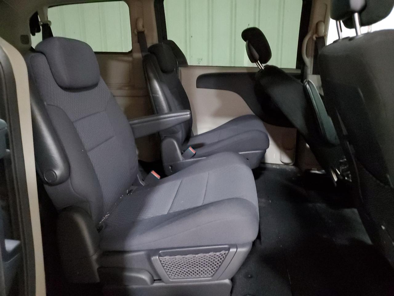 2015 Dodge Caravan VIN 2C4RDGBG3FR576808 Copart auction photo, front end / rear end damage thumbnail 11