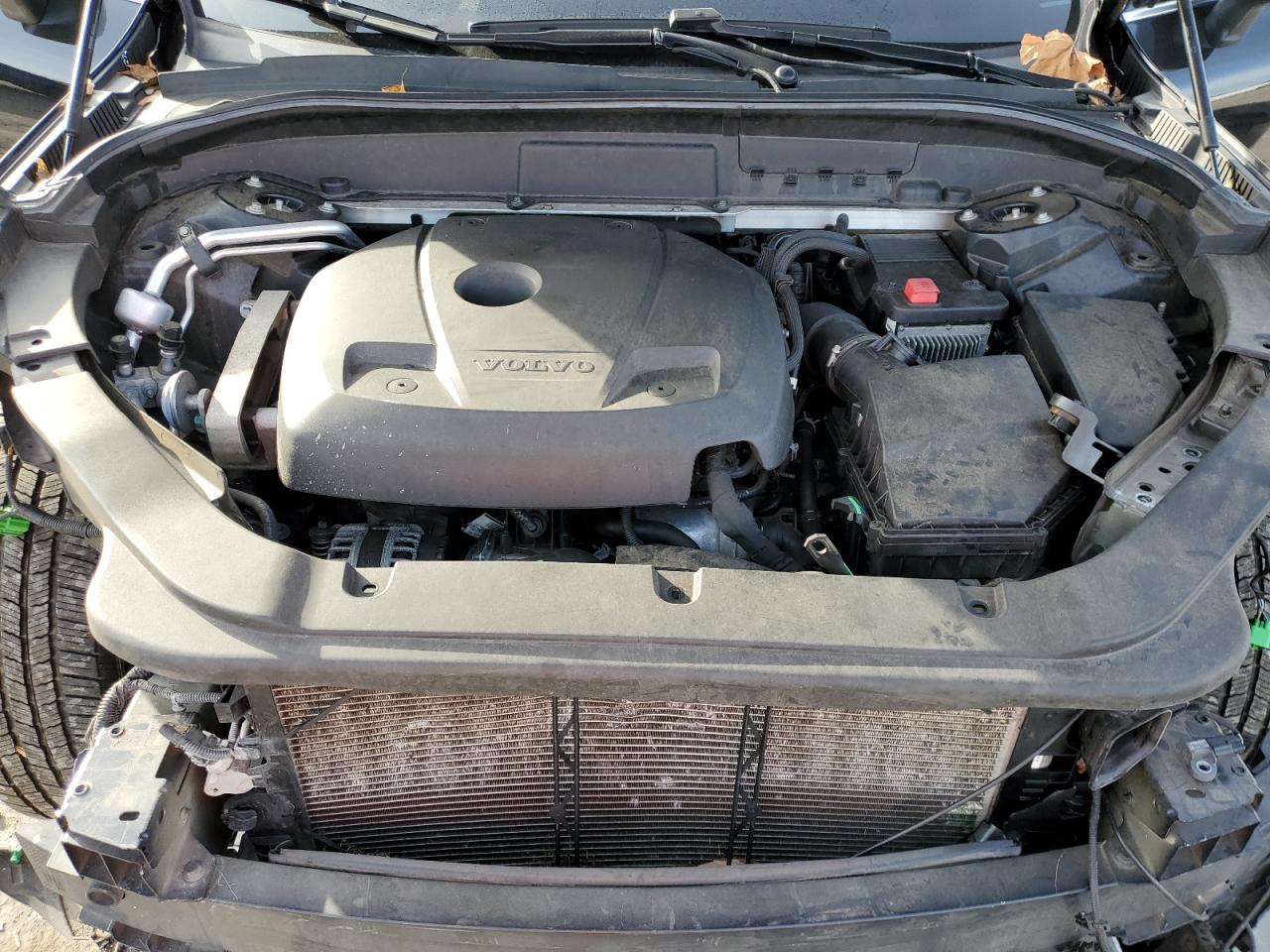 2018 Volvo XC60 VIN YV4102RL6J1035521 Copart auction photo, front end / minor dent/scratches damage thumbnail 12