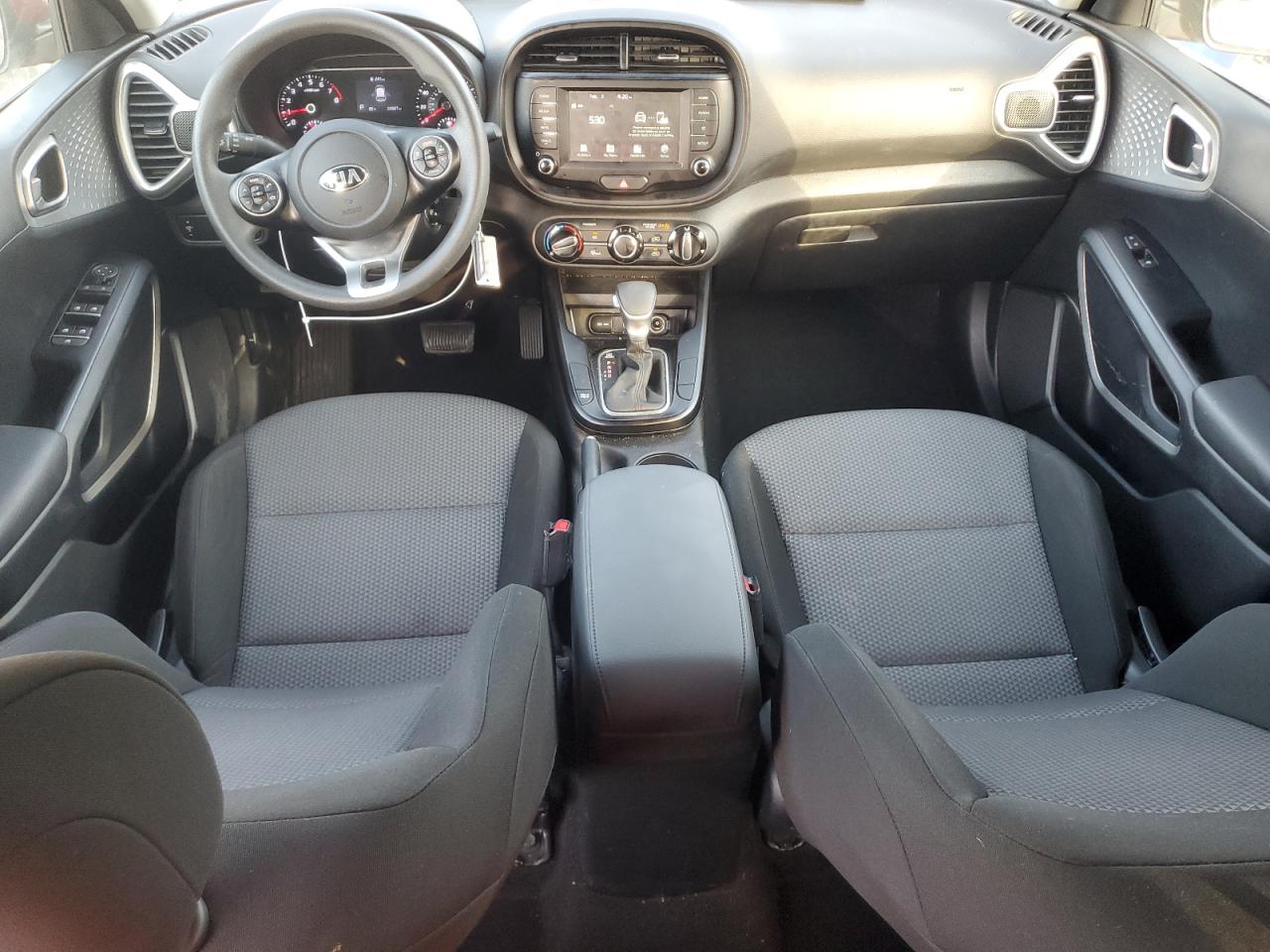 2021 KIA Soul VIN KNDJ23AU0M7793993 Copart auction photo, rear end / side damage thumbnail 8