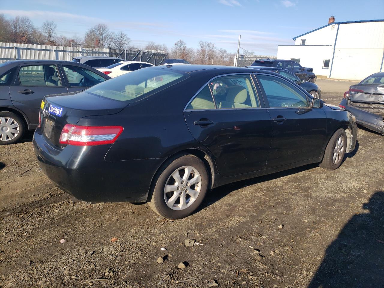 2011 Toyota Camry VIN 4T1BF3EK5BU137994 Copart auction photo, front end / minor dent/scratches damage thumbnail 3