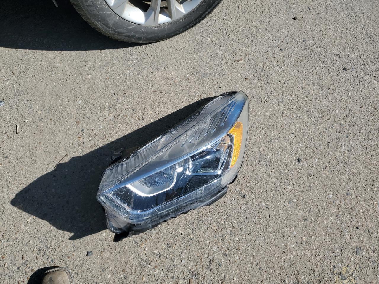 2018 Ford Escape VIN 1FMCU9HD7JUD59560 Copart auction photo, front end damage thumbnail 13