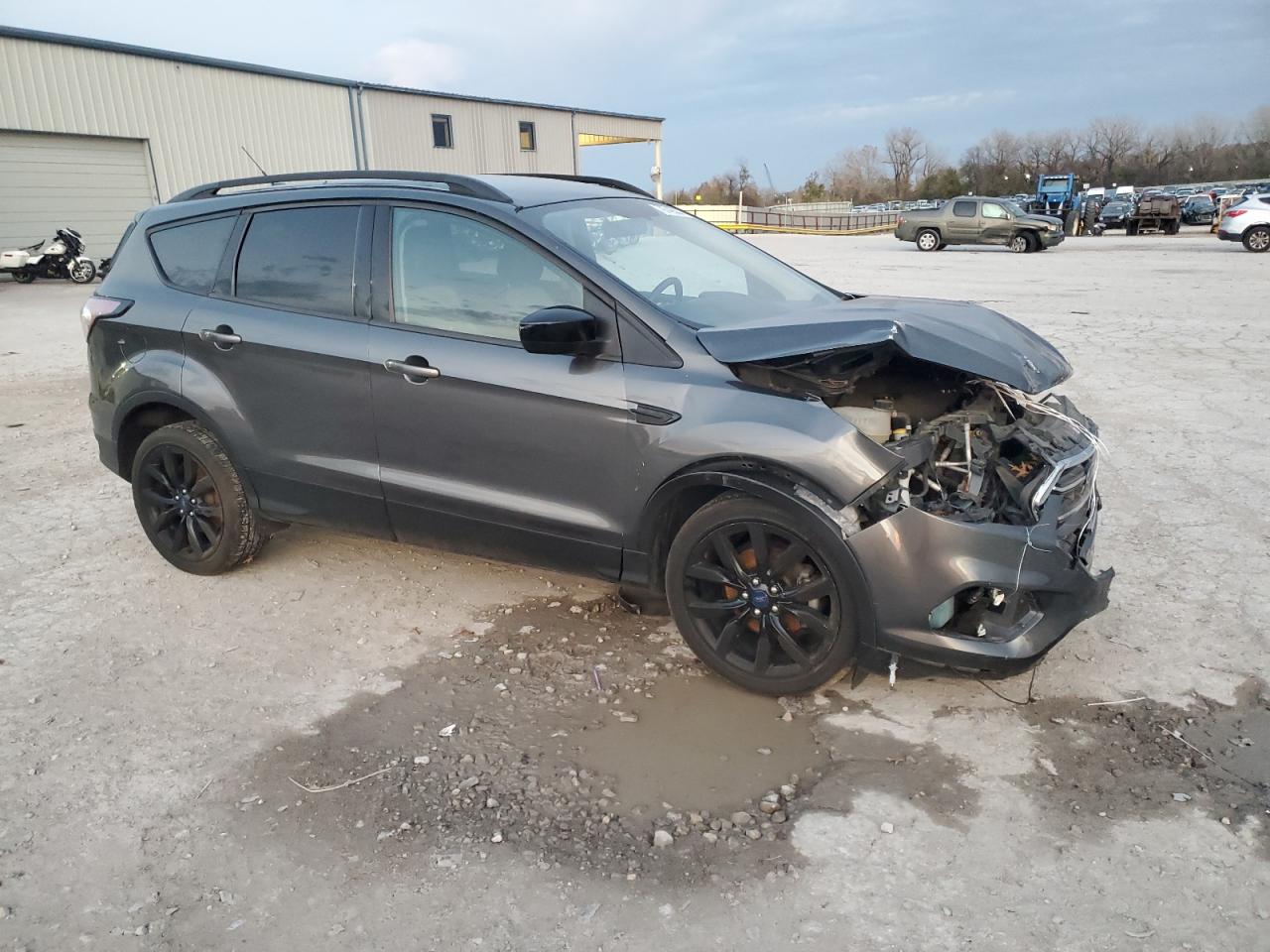 2017 Ford Escape VIN 1FMCU0GD8HUB99485 Copart auction photo, front end damage thumbnail 4