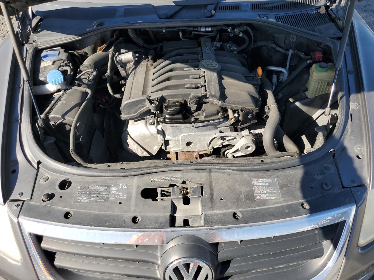 2009 Volkswagen Touareg VIN WVGBE77L29D021713 Copart auction photo, rear end damage thumbnail 12