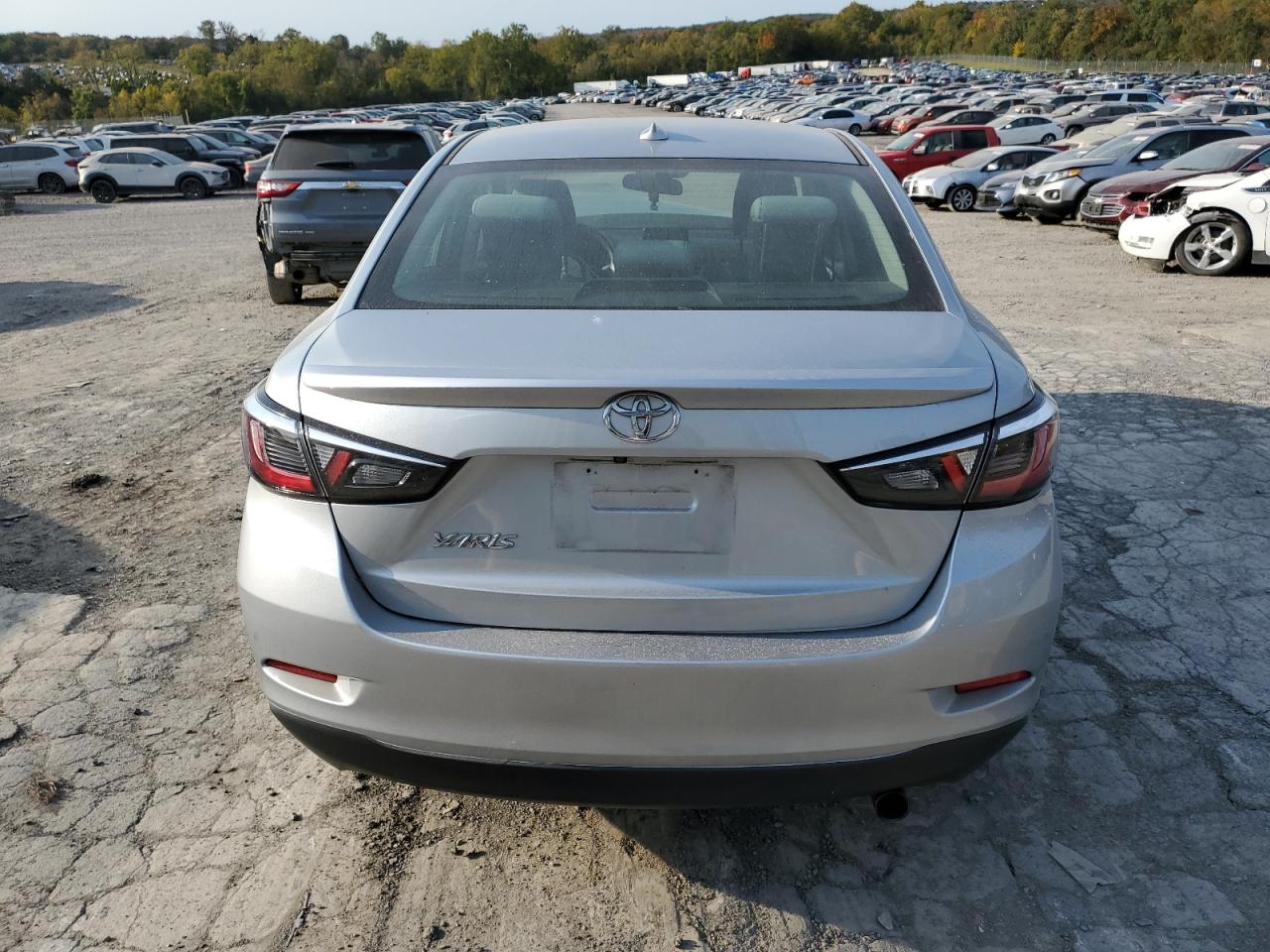 2020 Toyota Yaris VIN 3MYDLBYV0LY715618 Copart auction photo, front end damage thumbnail 6