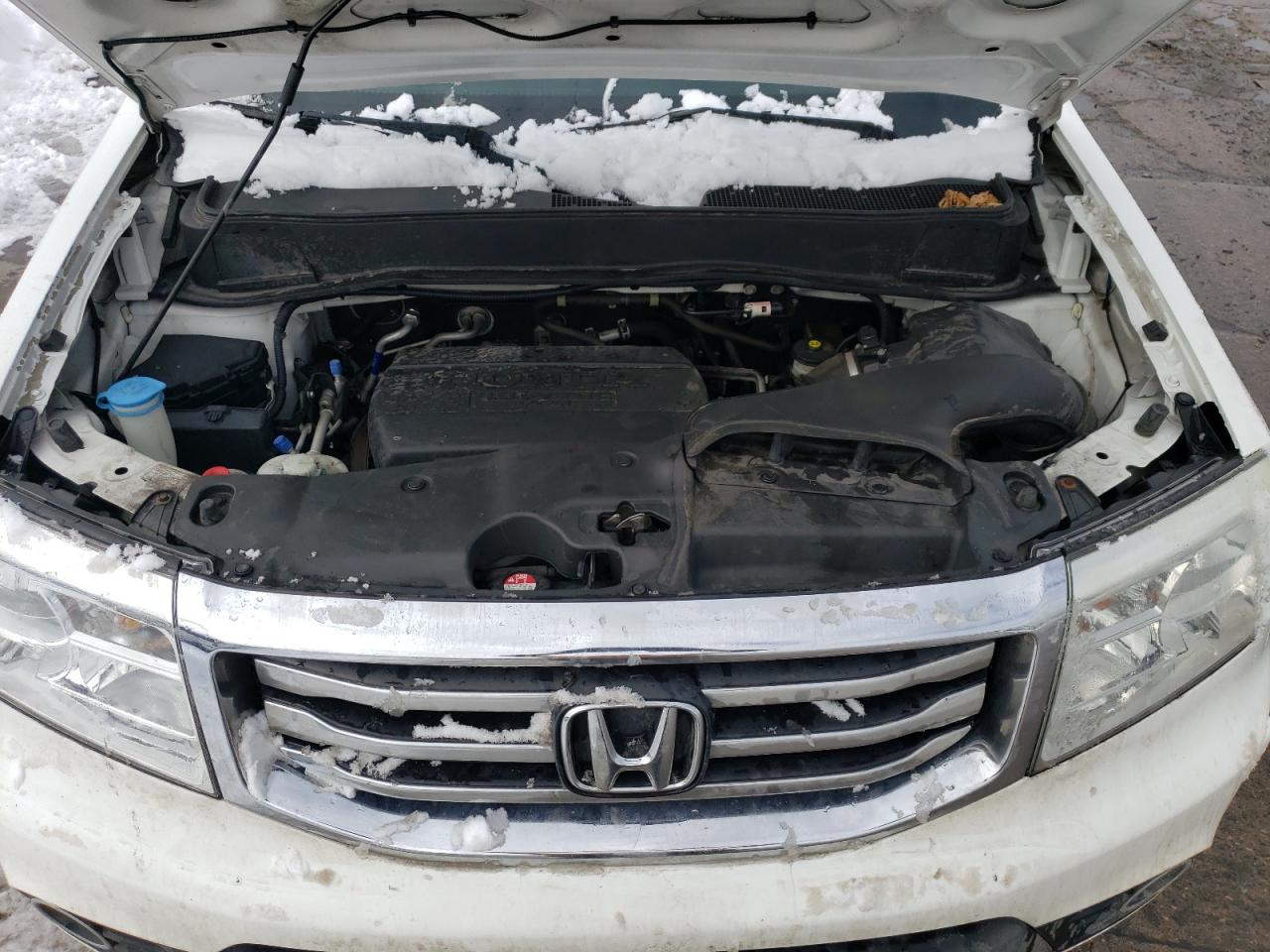 2015 Honda Pilot VIN 5FNYF4H48FB061266 Copart auction photo, rear end / side damage thumbnail 12