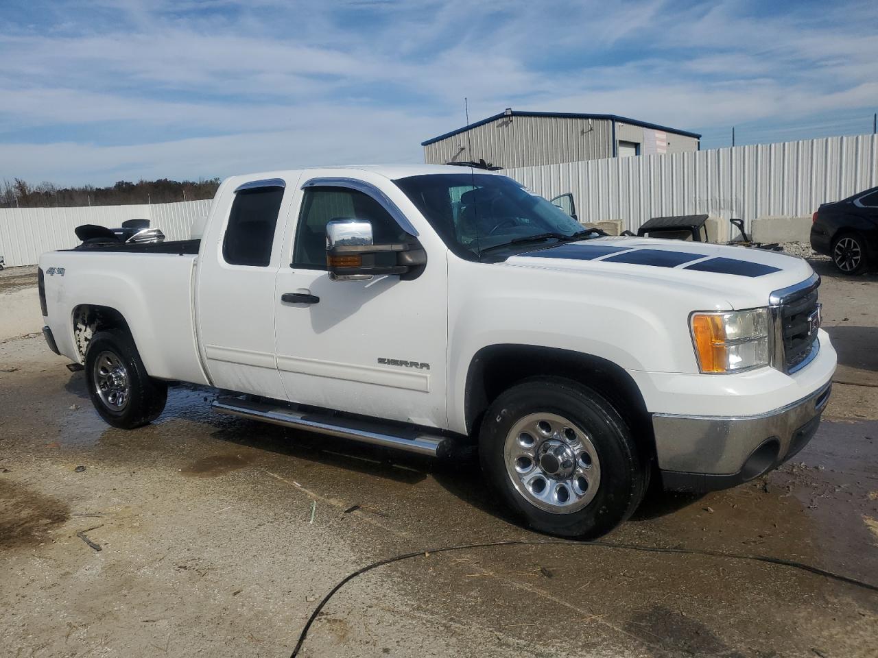 2011 GMC Sierra VIN 1GTR2VE3XBZ412247 Copart auction photo, partial repair damage thumbnail 4