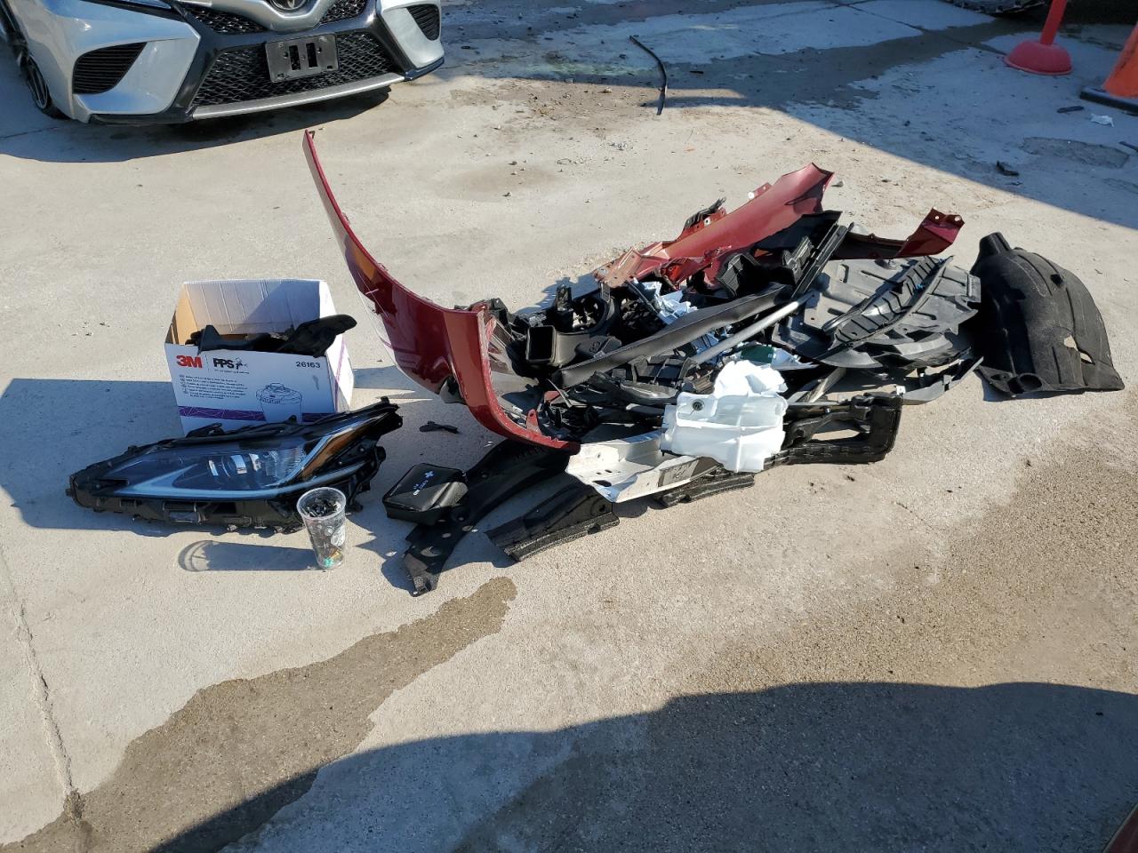 2019 Lexus ES VIN 58ABZ1B10KU035292 Copart auction photo, front end / minor dent/scratches damage thumbnail 12