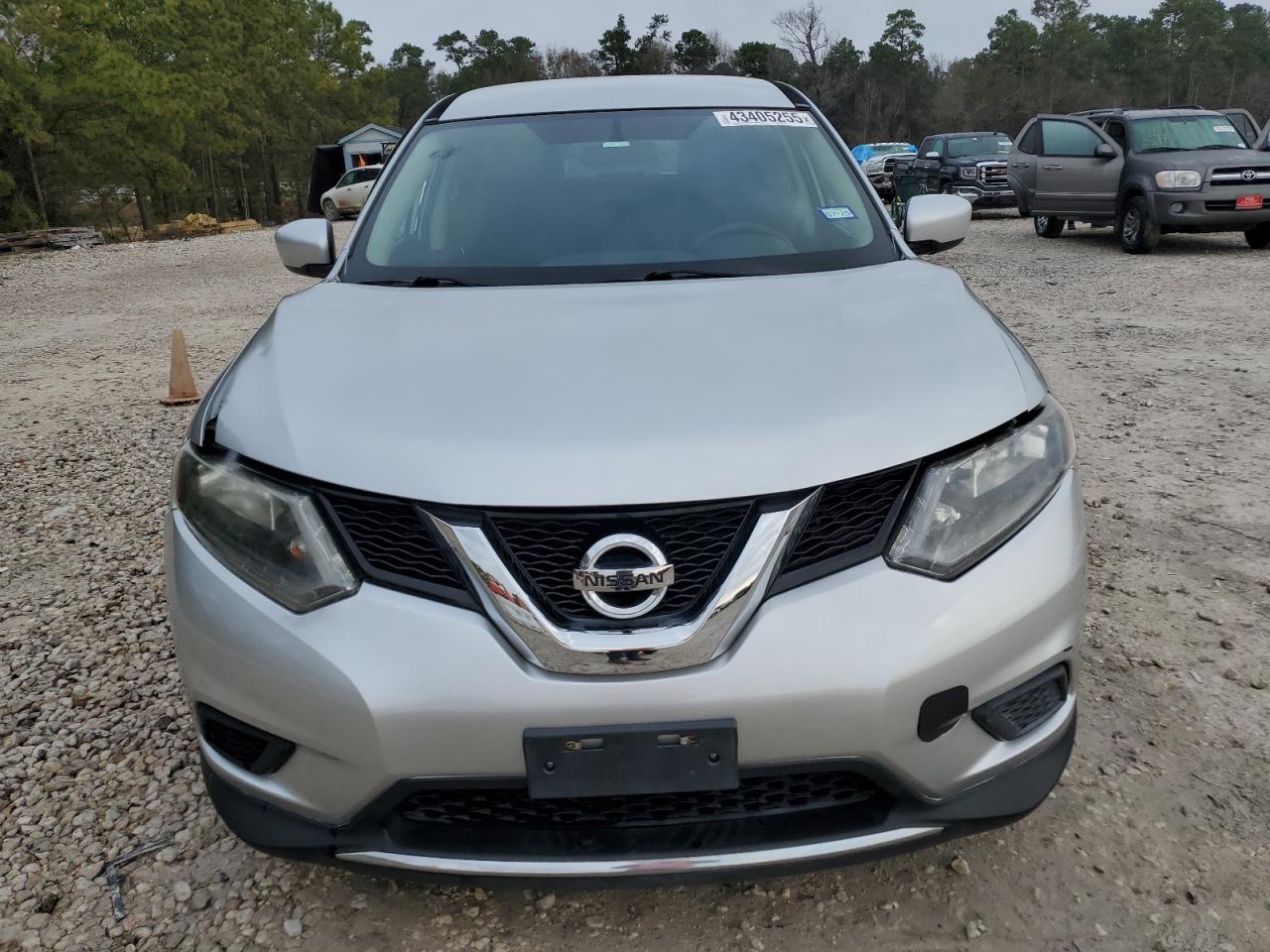 2016 Nissan Rogue VIN 5N1AT2MN7GC815118 Copart auction photo, side / front end damage thumbnail 5