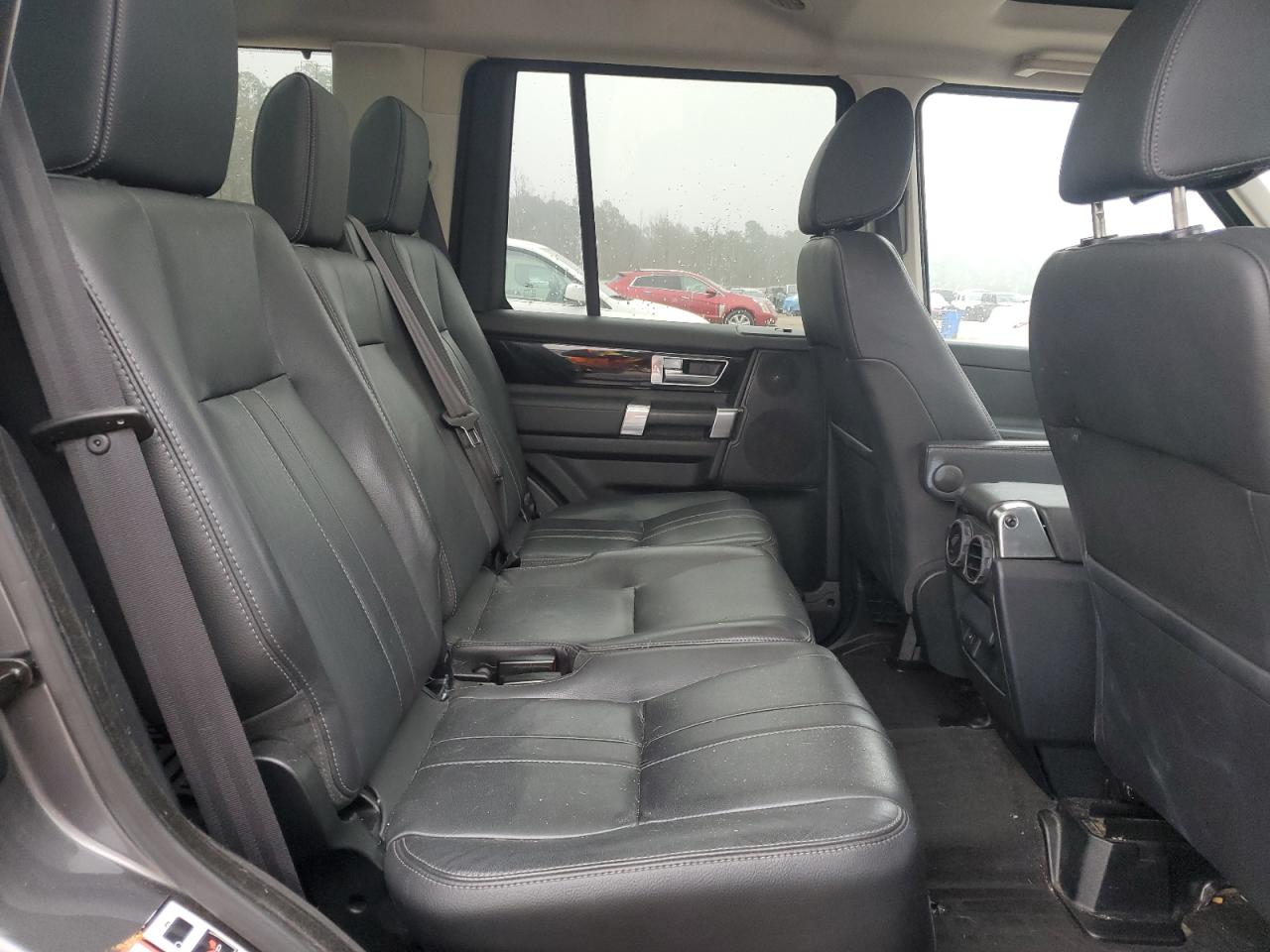 2016 Land Rover LR4 VIN SALAG2V65GA830382 Copart auction photo, minor dent/scratches damage thumbnail 11