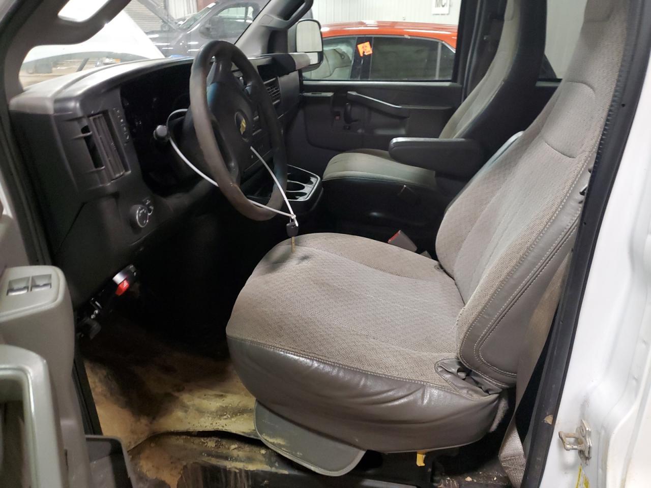 2017 Chevrolet Express VIN 1GAZGPFG7H1156132 Copart auction photo, front end / side damage thumbnail 7