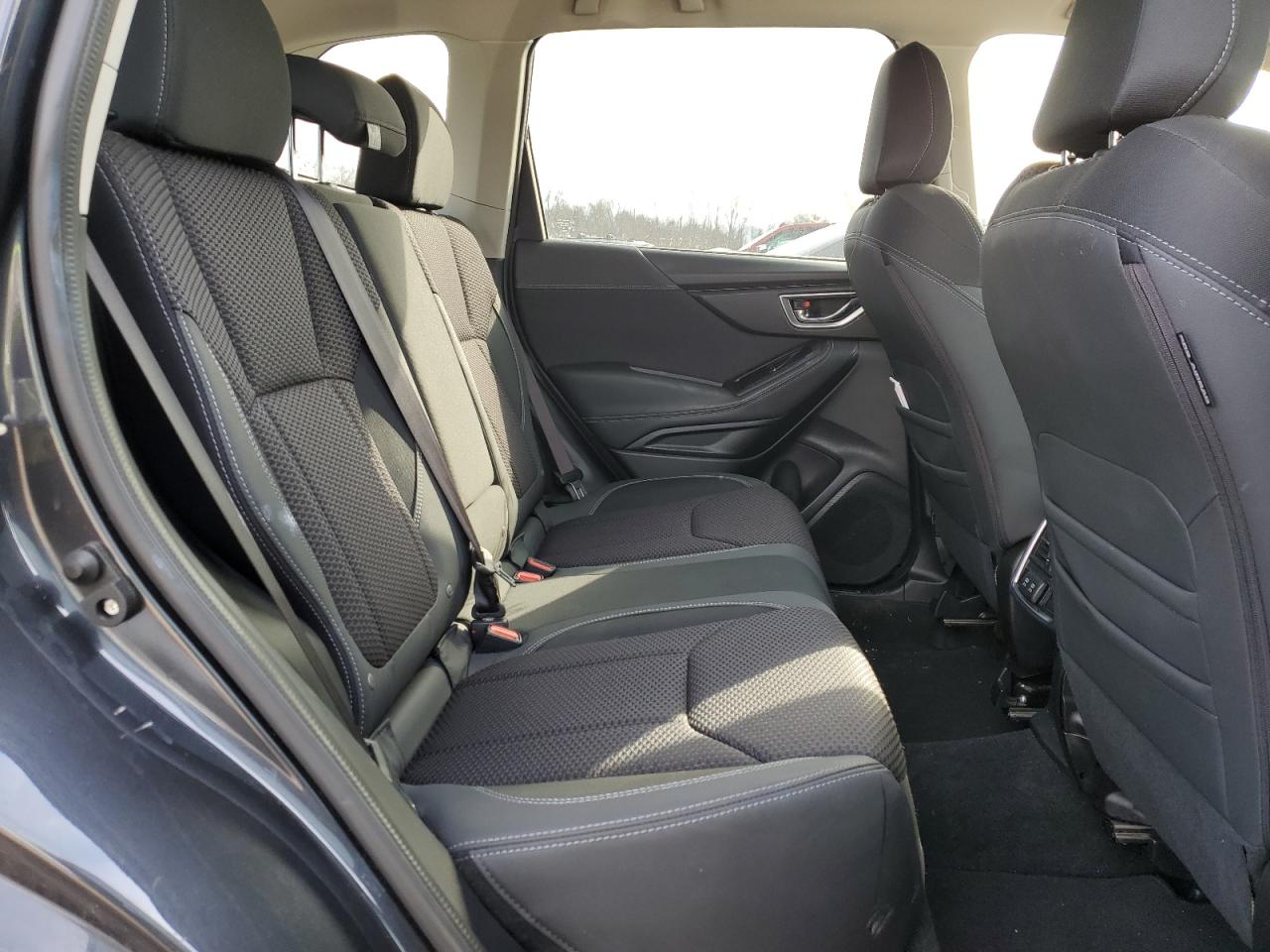 2019 Subaru Forester VIN JF2SKAGC6KH567098 Copart auction photo, front end / minor dent/scratches damage thumbnail 11