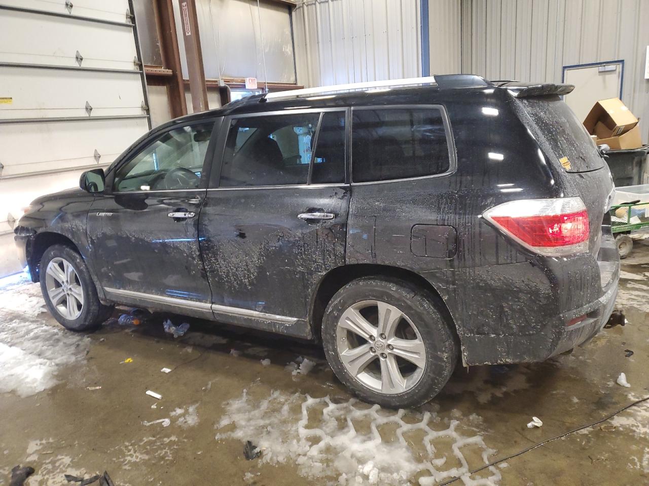 2013 Toyota Highlander VIN 5TDDK3EH2DS249950 Copart auction photo, front end / rear end damage thumbnail 2