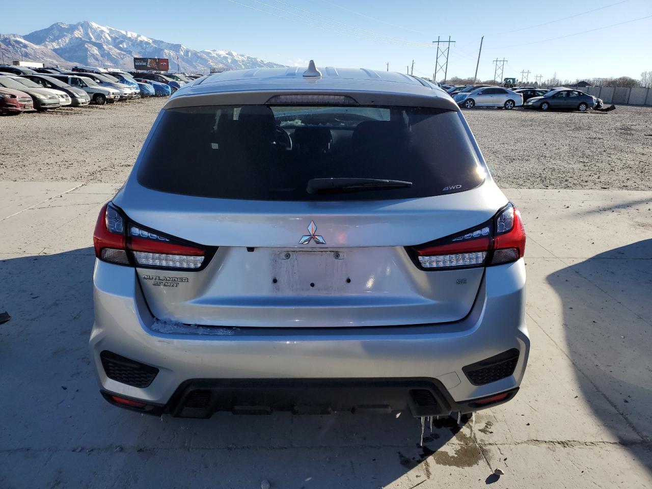 2021 Mitsubishi Outlander VIN JA4ARUAU1MU023668 Copart auction photo, front end / side damage thumbnail 6
