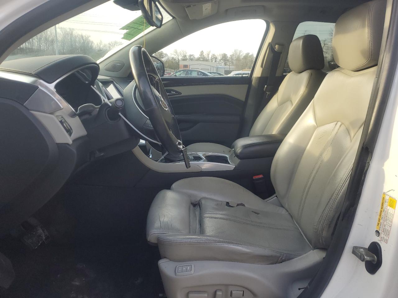 2013 Cadillac SRX VIN 3GYFNCE30DS647488 Copart auction photo, front end damage thumbnail 7