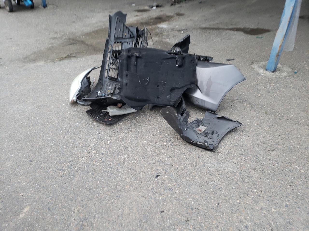 2012 Ford Focus VIN 1FAHP3H28CL408356 Copart auction photo, front end damage thumbnail 13