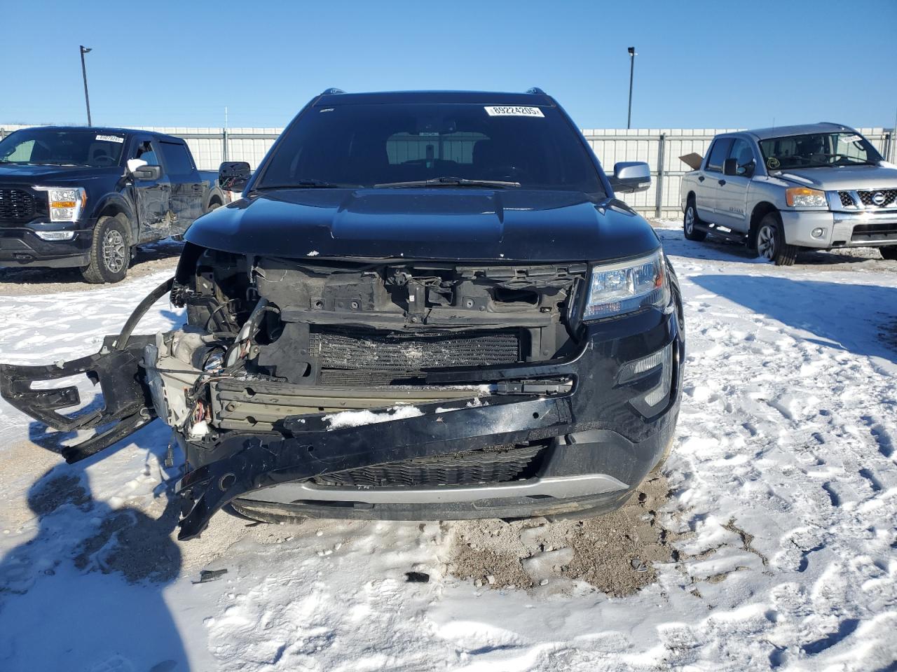 2017 Ford Explorer VIN 1FM5K8HT5HGC03137 Copart auction photo, front end damage thumbnail 5