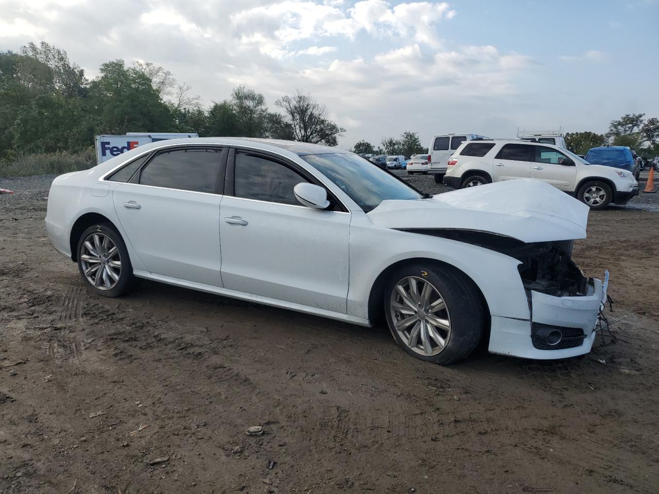 2017 Audi A8 VIN WAU44AFDXHN006499 Copart auction photo, front end / minor dent/scratches damage thumbnail 4