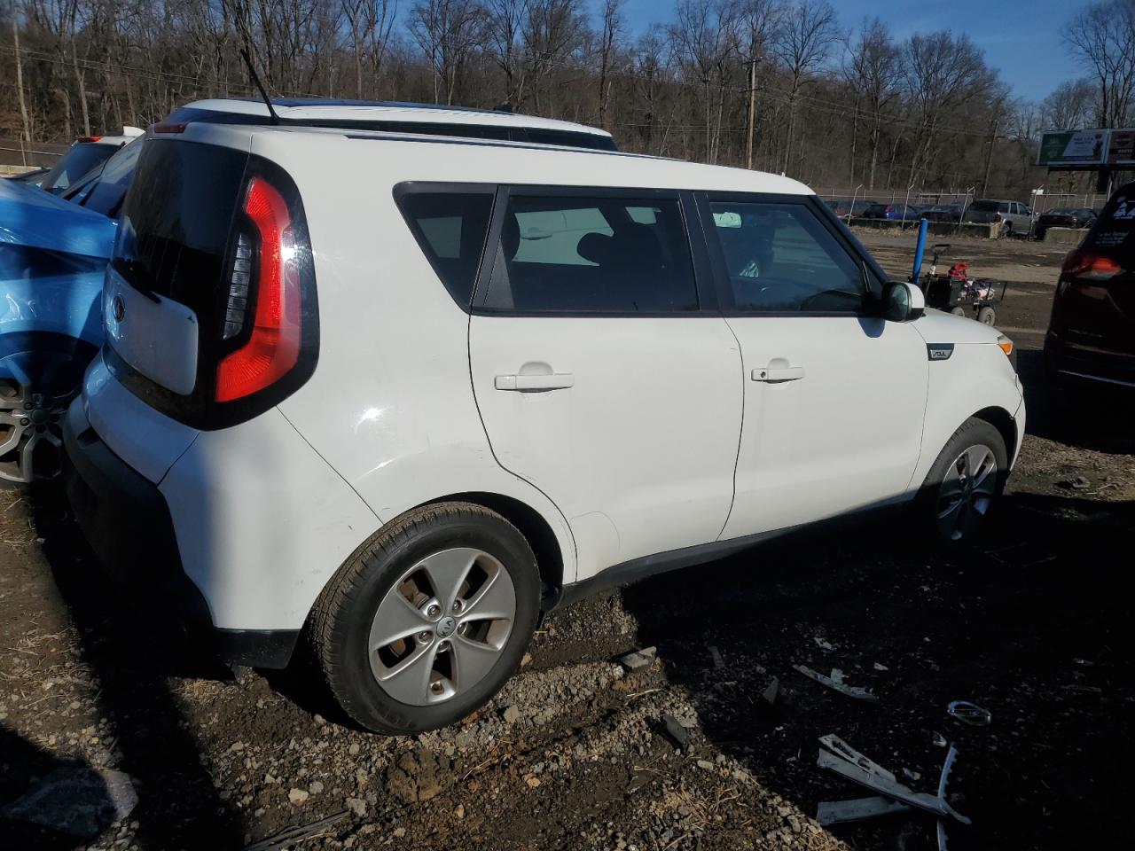 2016 KIA Soul VIN KNDJN2A29G7252798 Copart auction photo, minor dent/scratches damage thumbnail 3